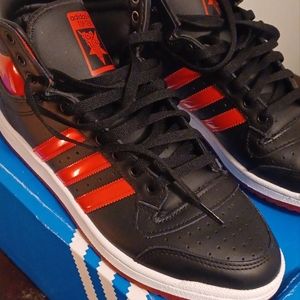 Adidas 9 half red an black